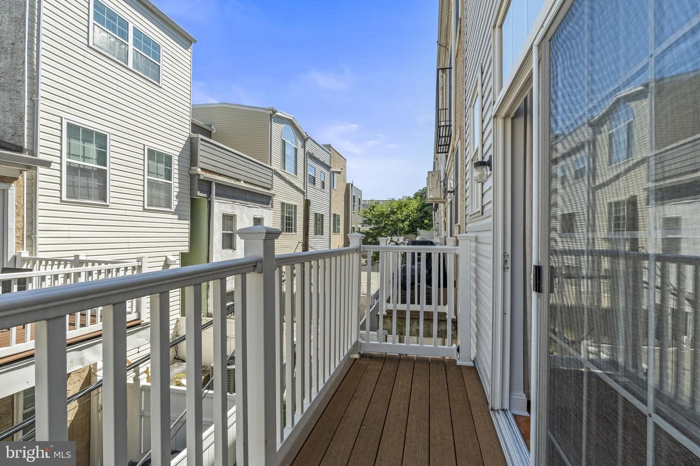1011 S Dorrance Street photo 23