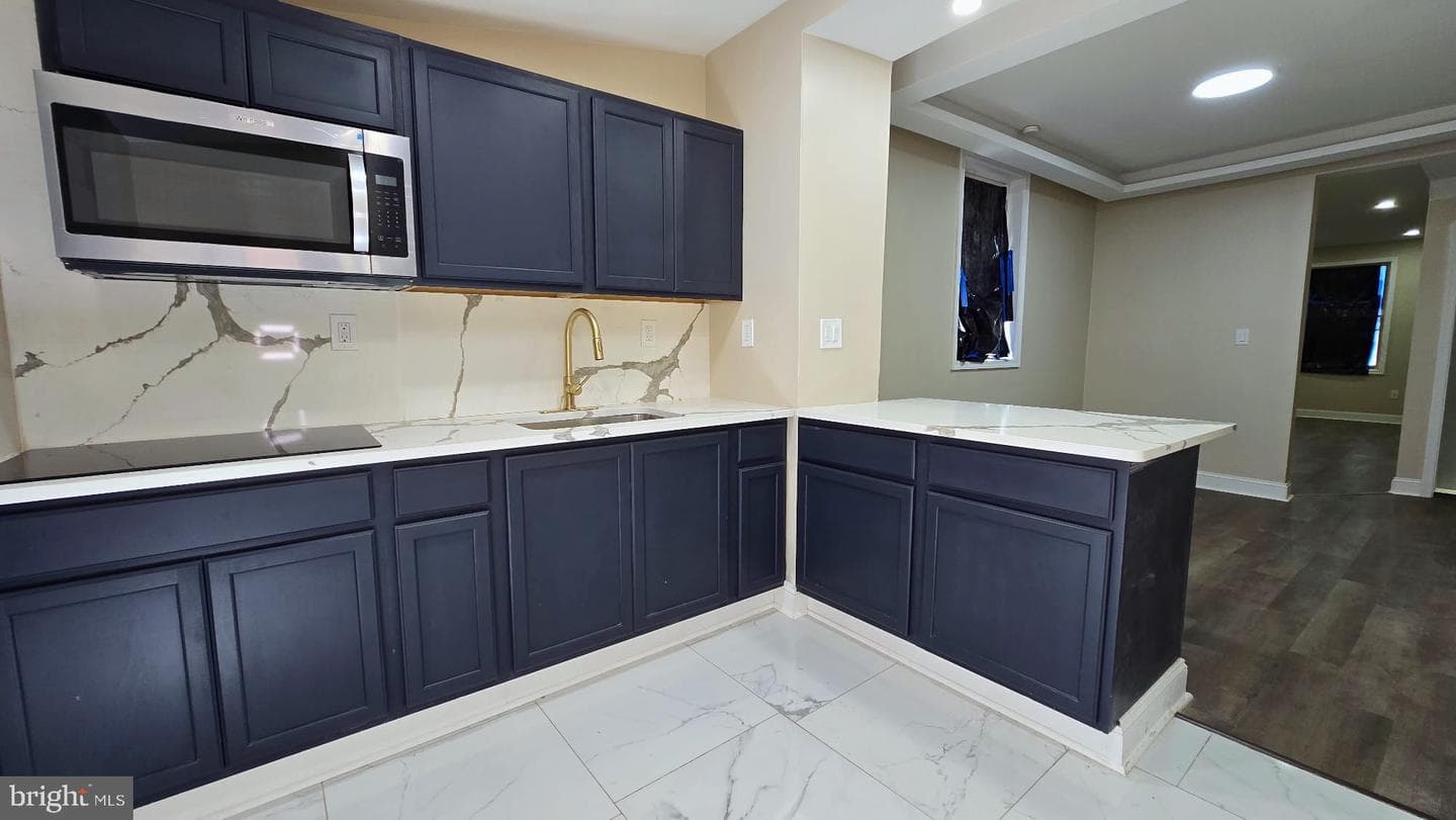 2811 N Croskey Street photo 18