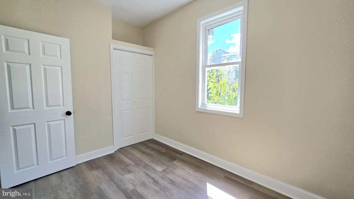 2811 N Croskey Street photo 27