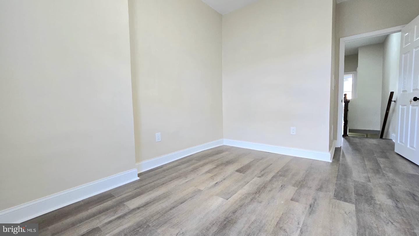 2811 N Croskey Street photo 38