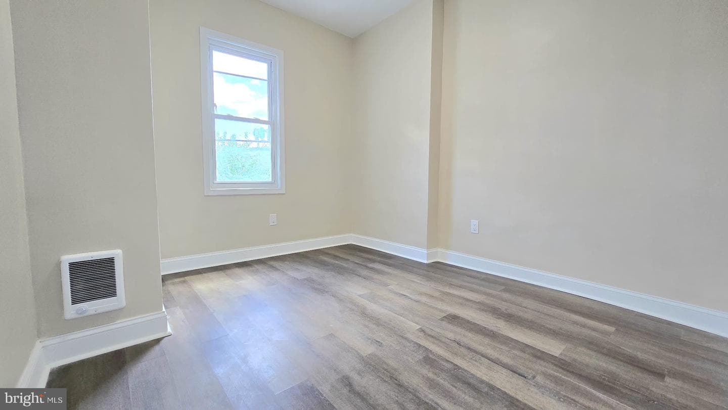 2811 N Croskey Street photo 39