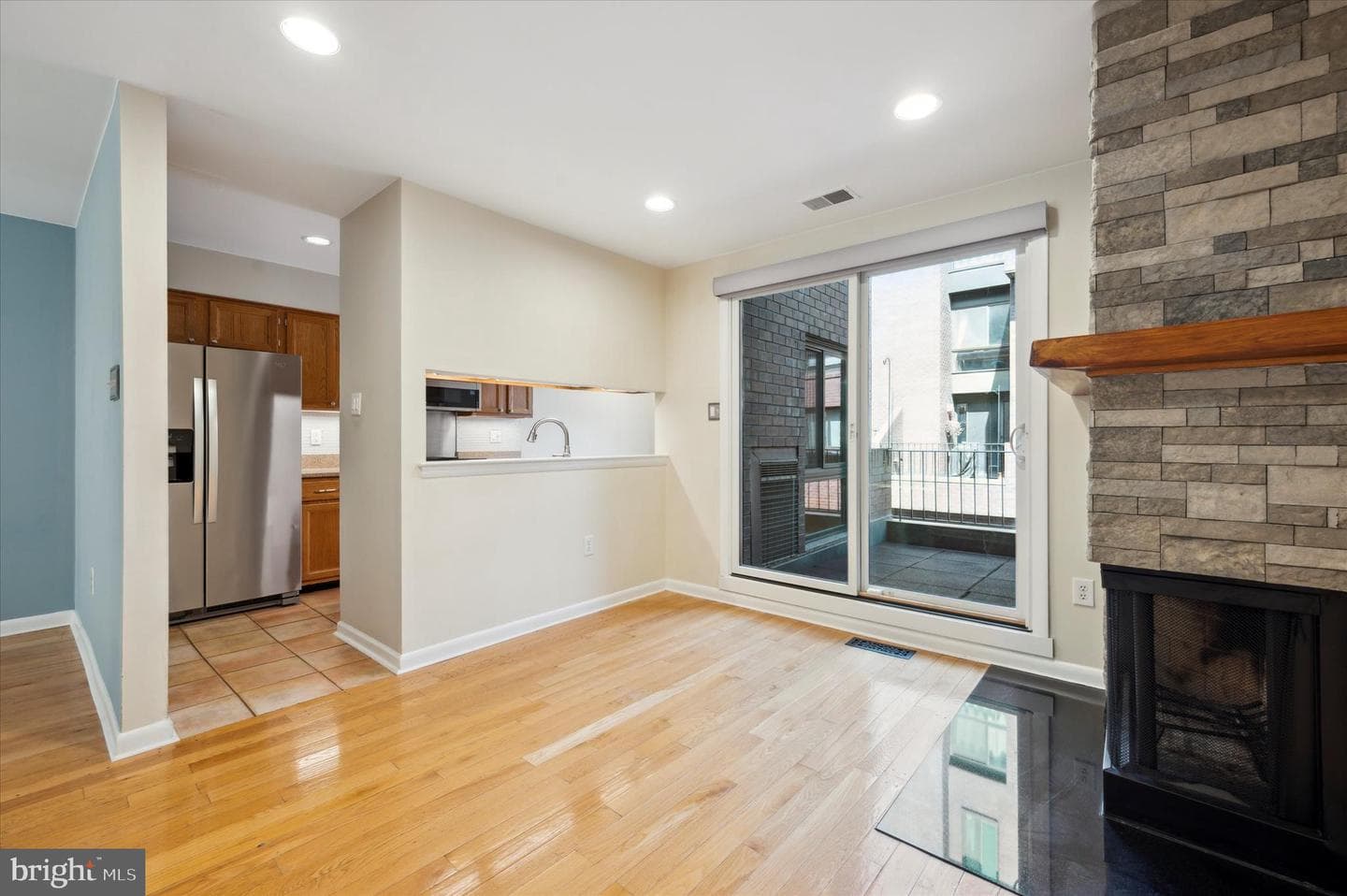 2201 N Arch Street #114 photo 11