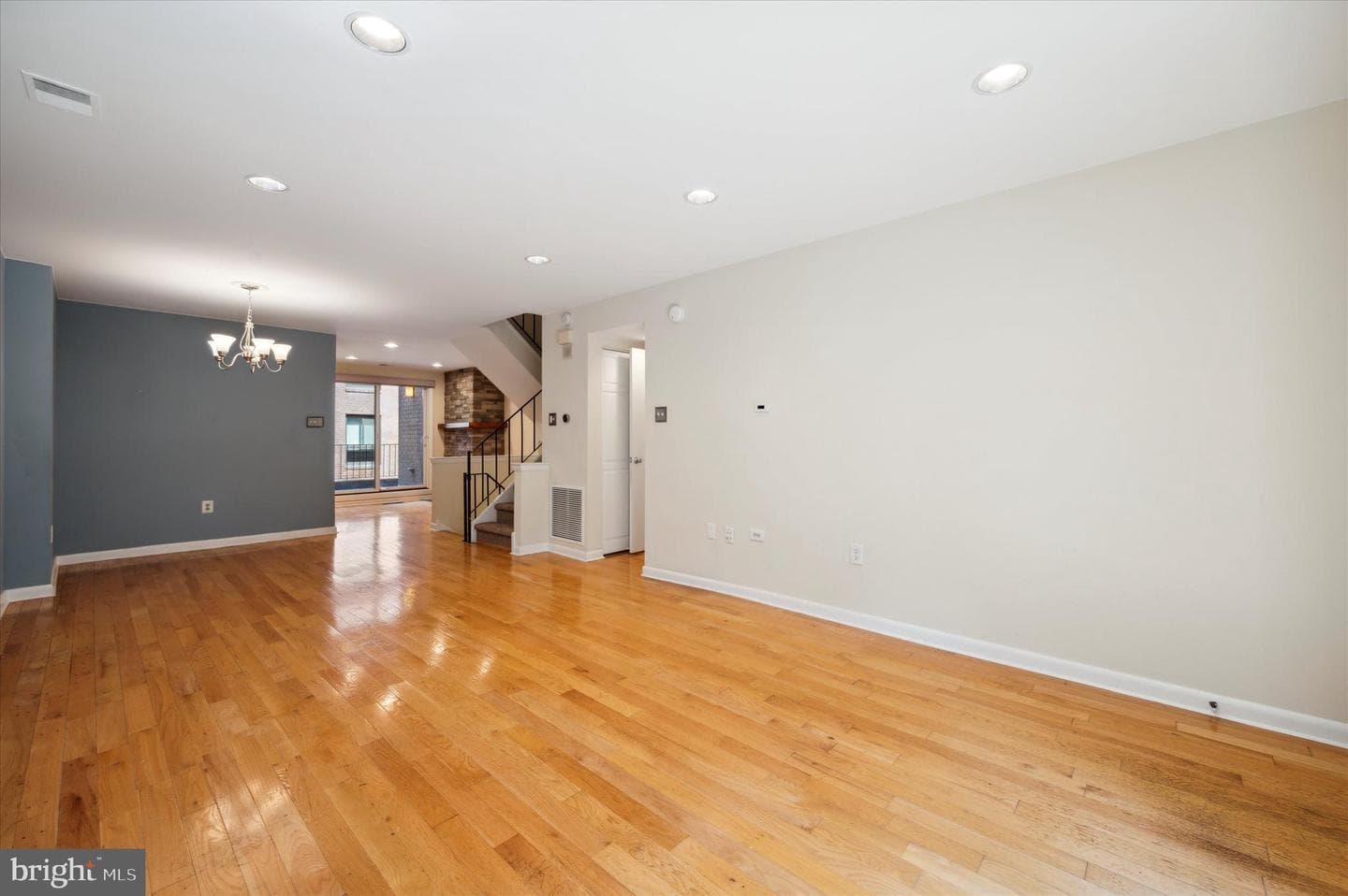 2201 N Arch Street #114 photo 6