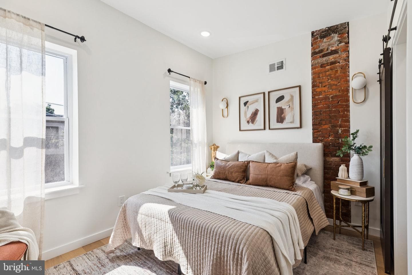 2214 Tulip Street photo 4