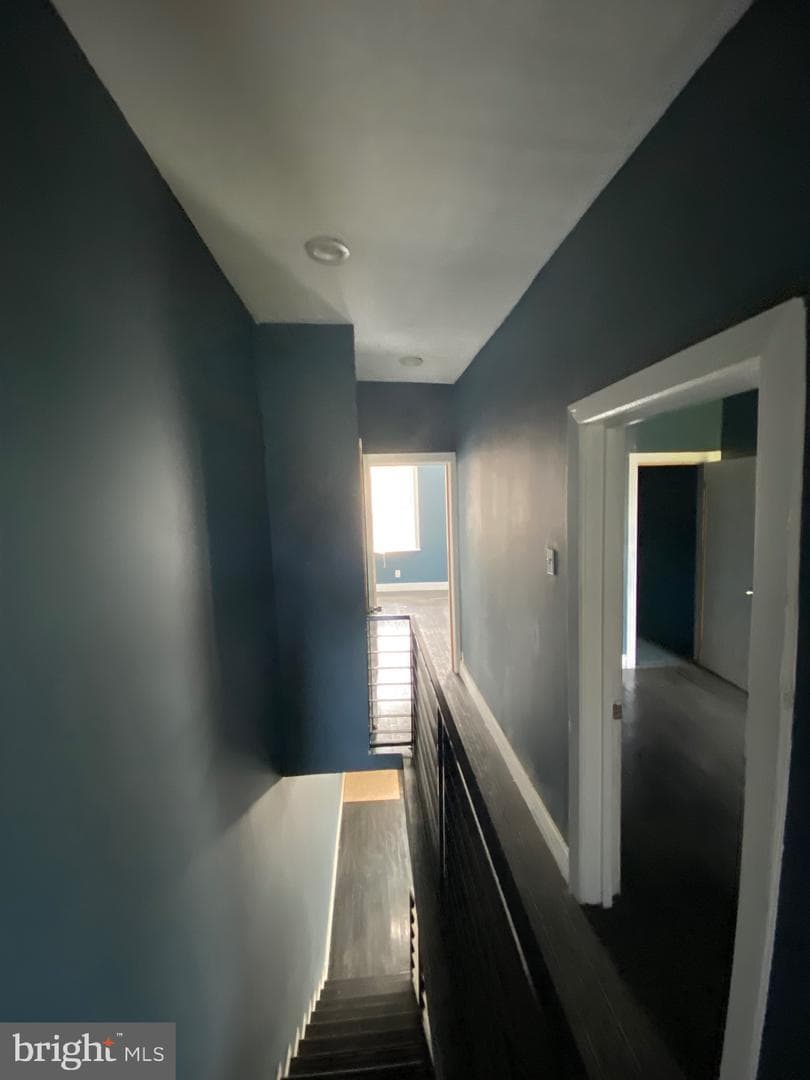 2550 N Gratz Street photo 8