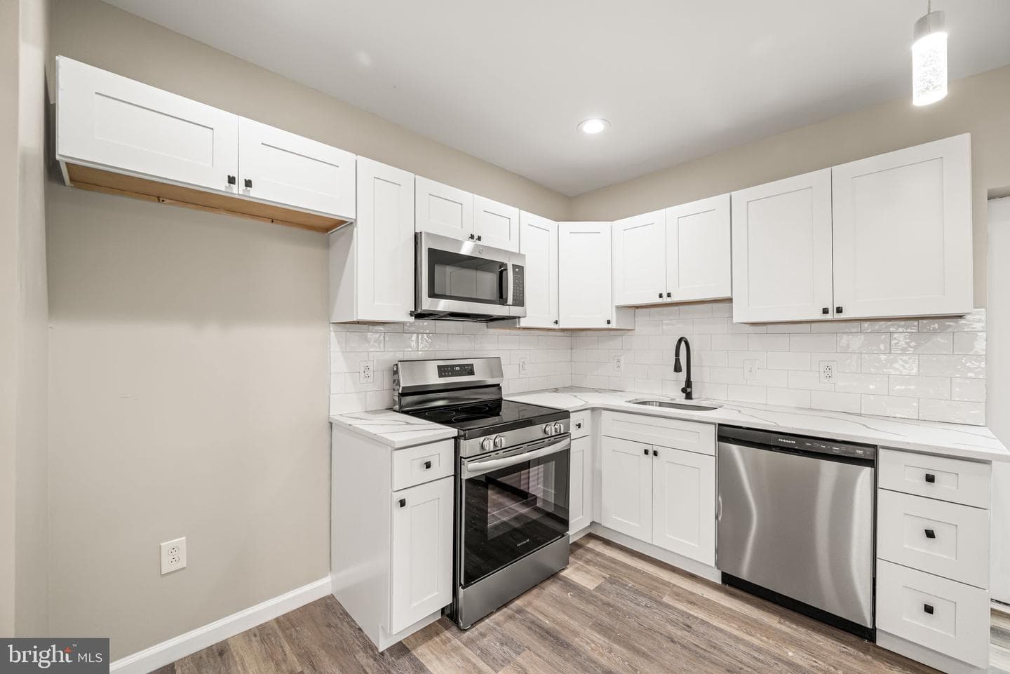 7147 Guyer Avenue photo 11