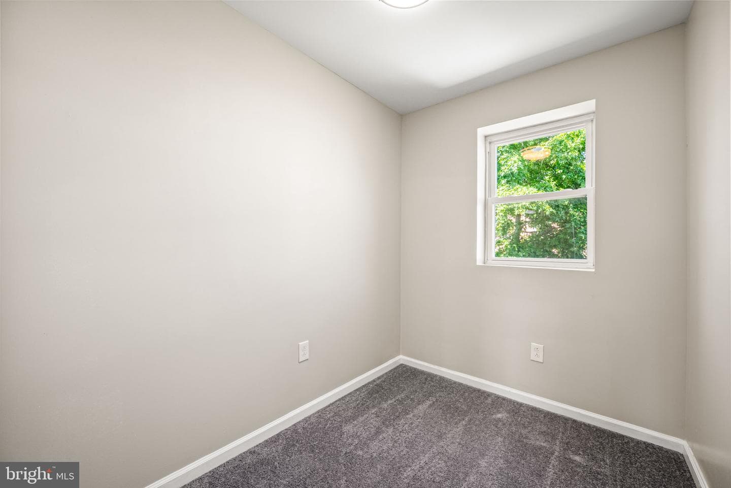 7147 Guyer Avenue photo 15