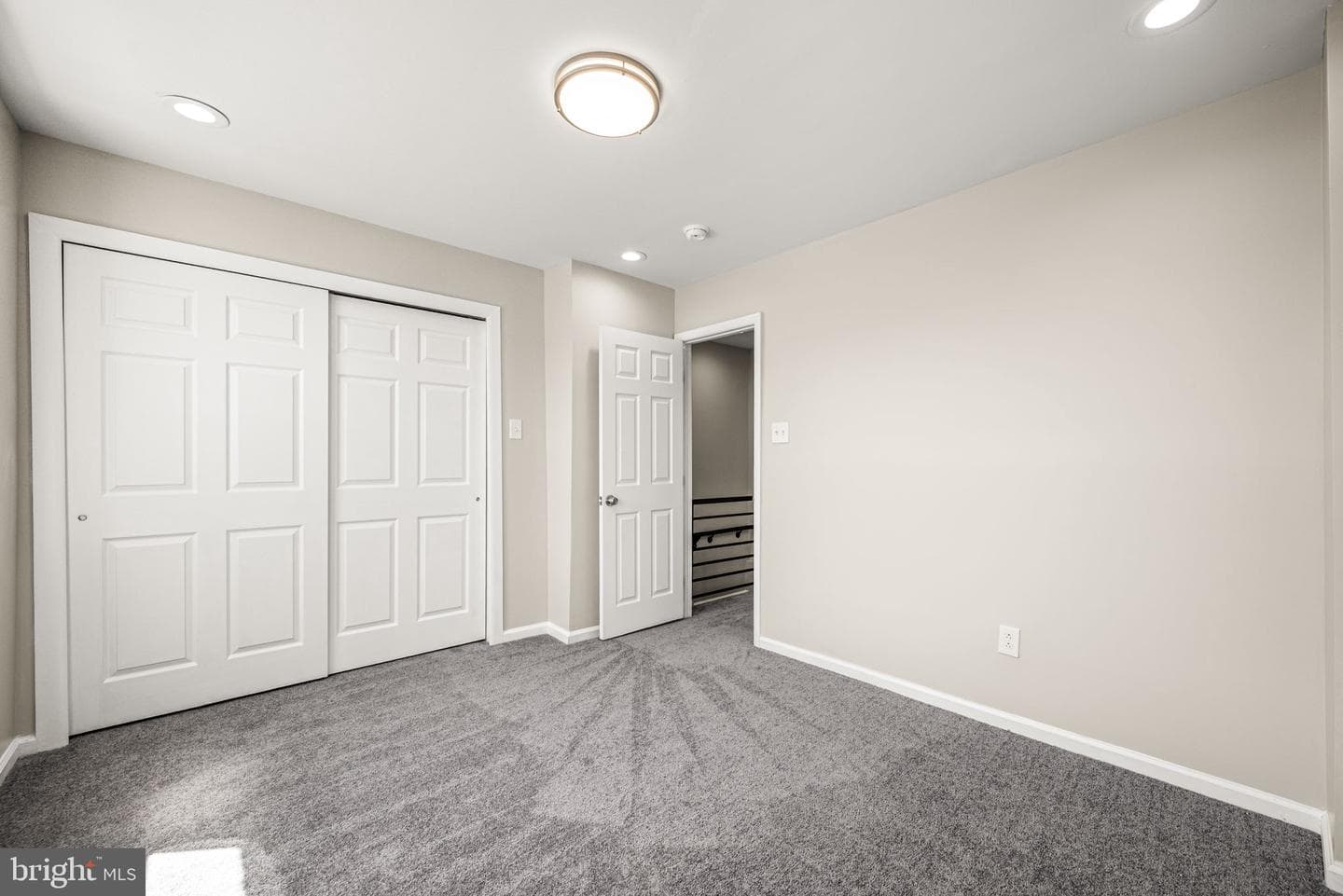 7147 Guyer Avenue photo 16