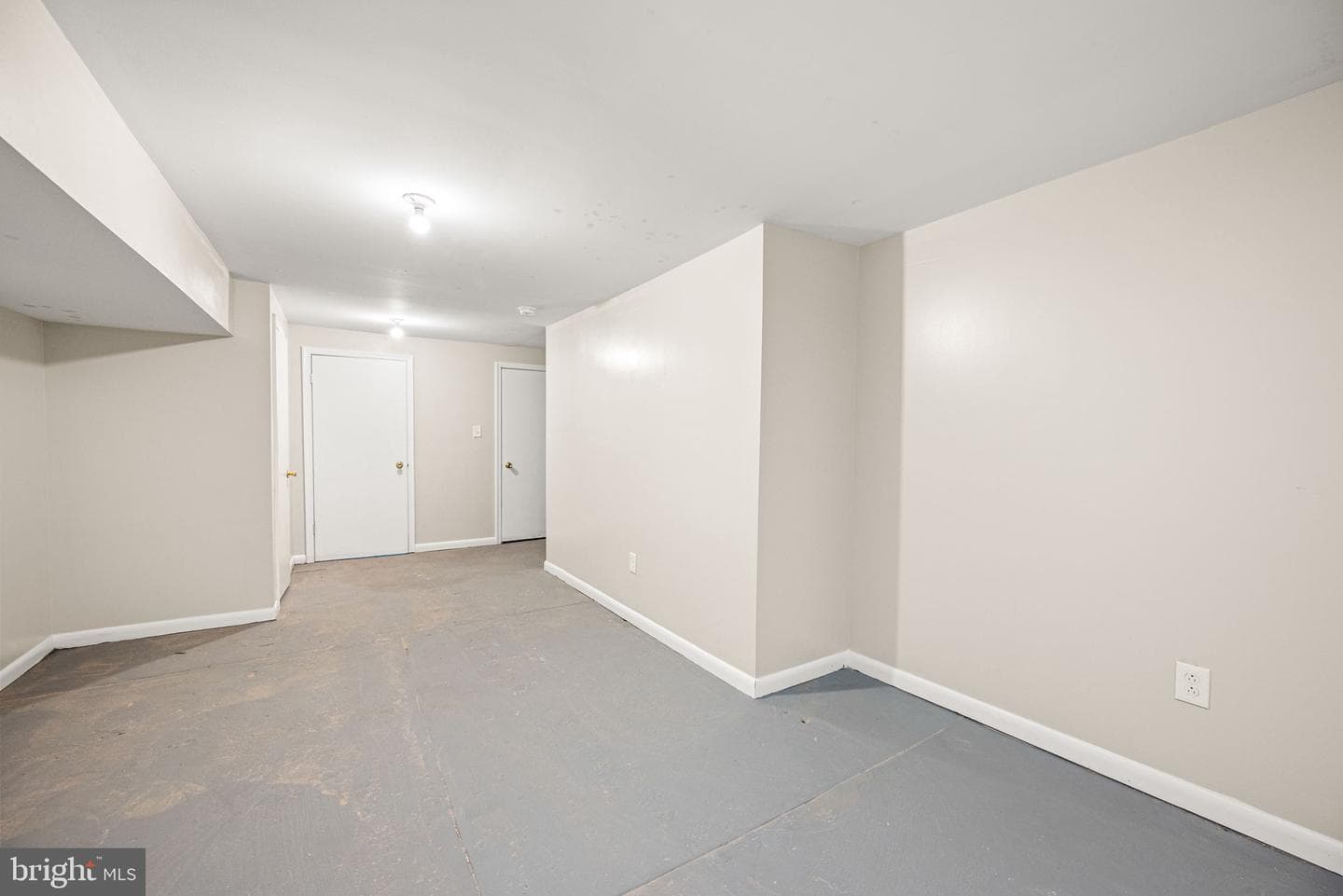 7147 Guyer Avenue photo 18