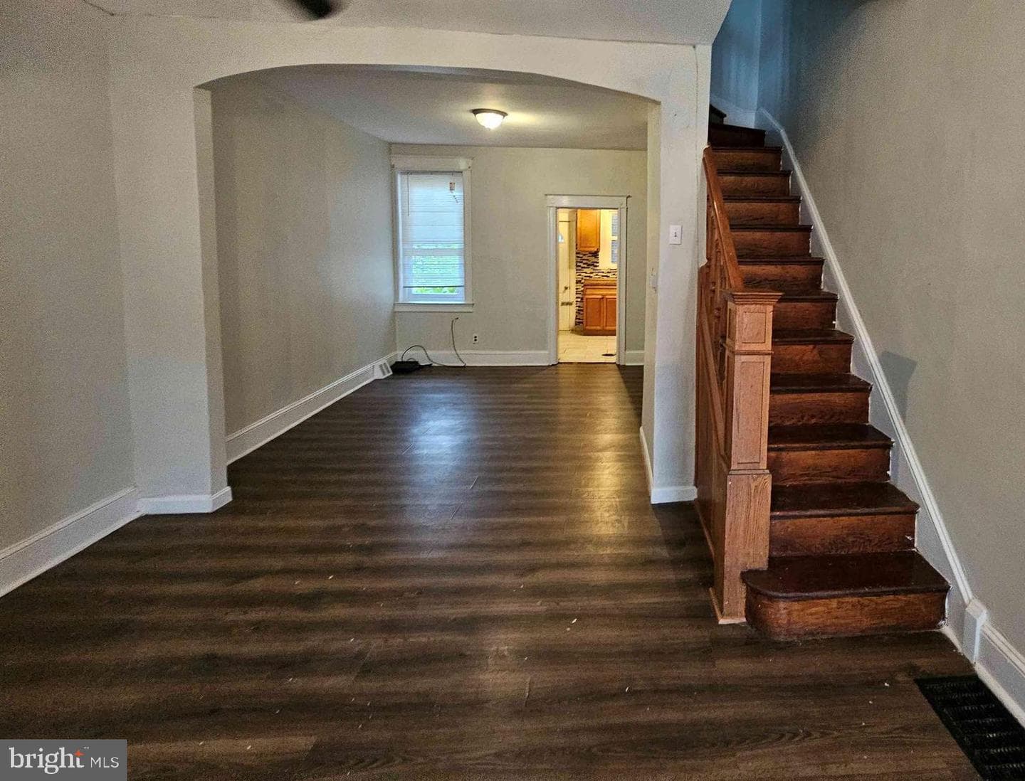 164 W Clarkson Avenue photo 3