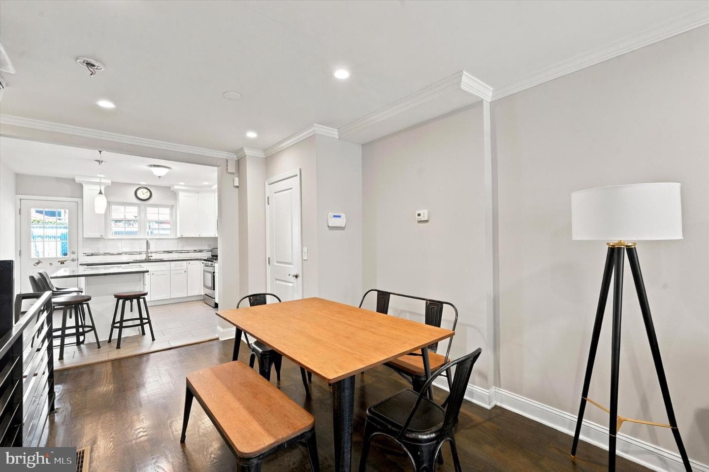 1634 S Clarion Street photo 6