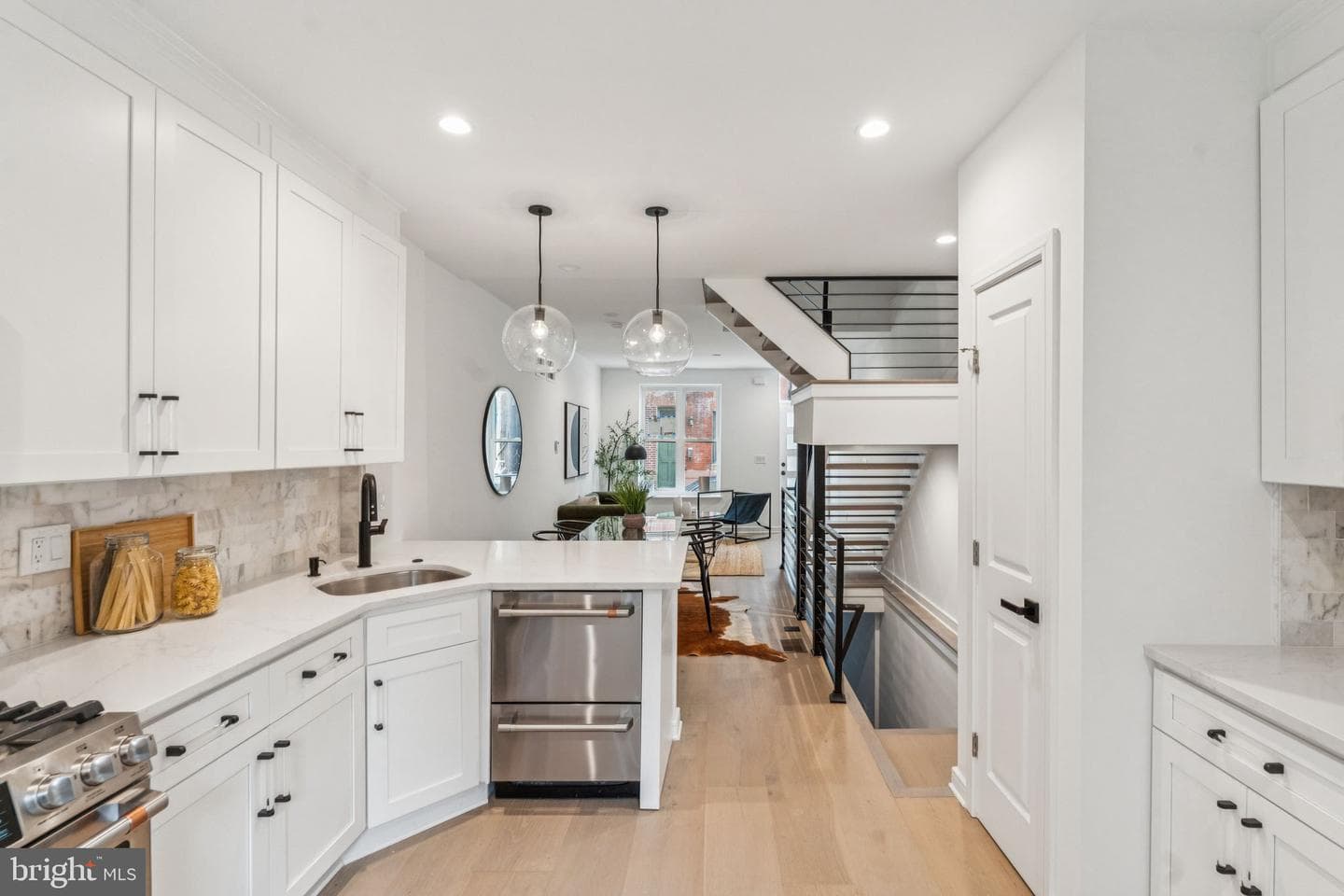 1106 Titan Street photo 12
