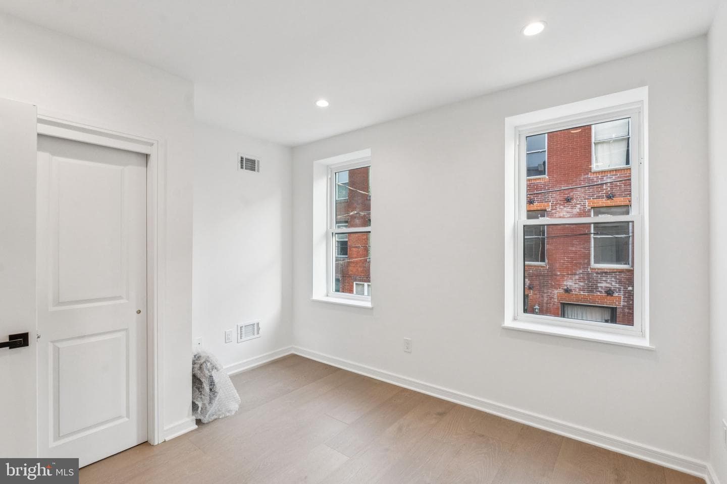 1106 Titan Street photo 21