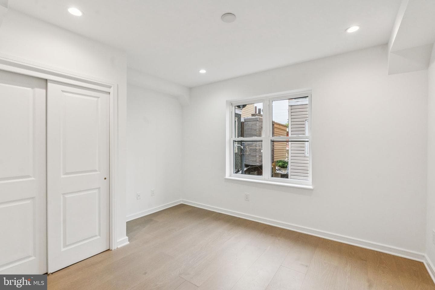 1106 Titan Street photo 23
