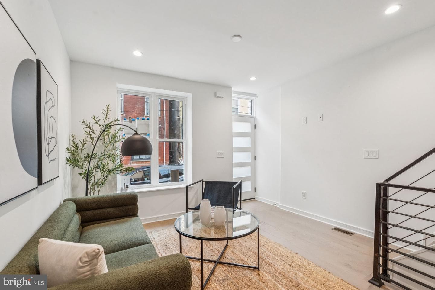 1106 Titan Street photo 3