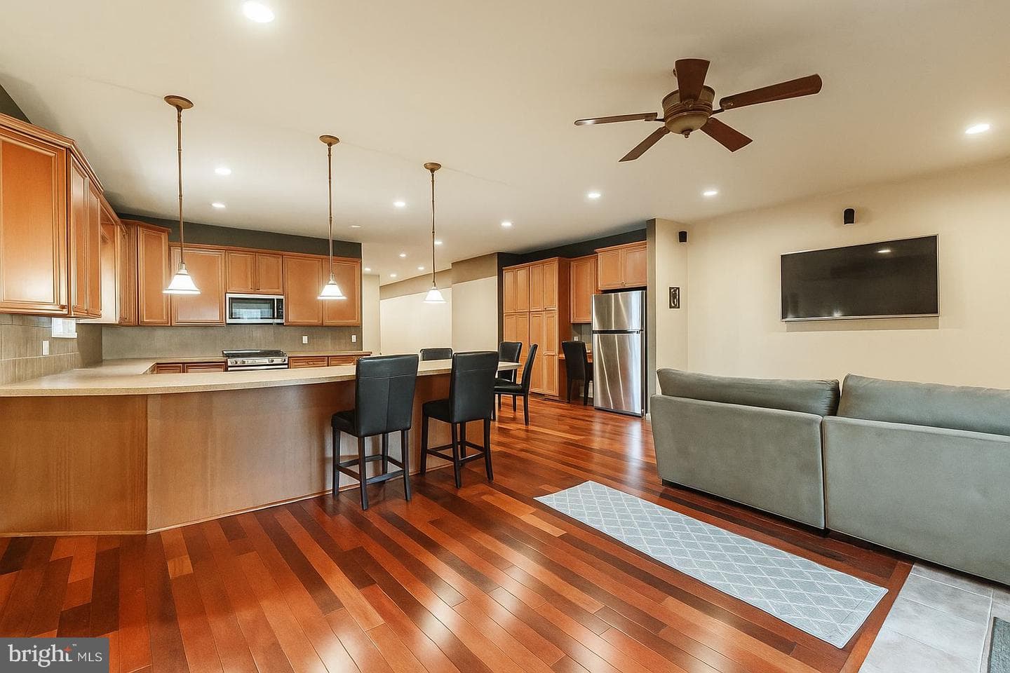 207 Moore Street photo 5