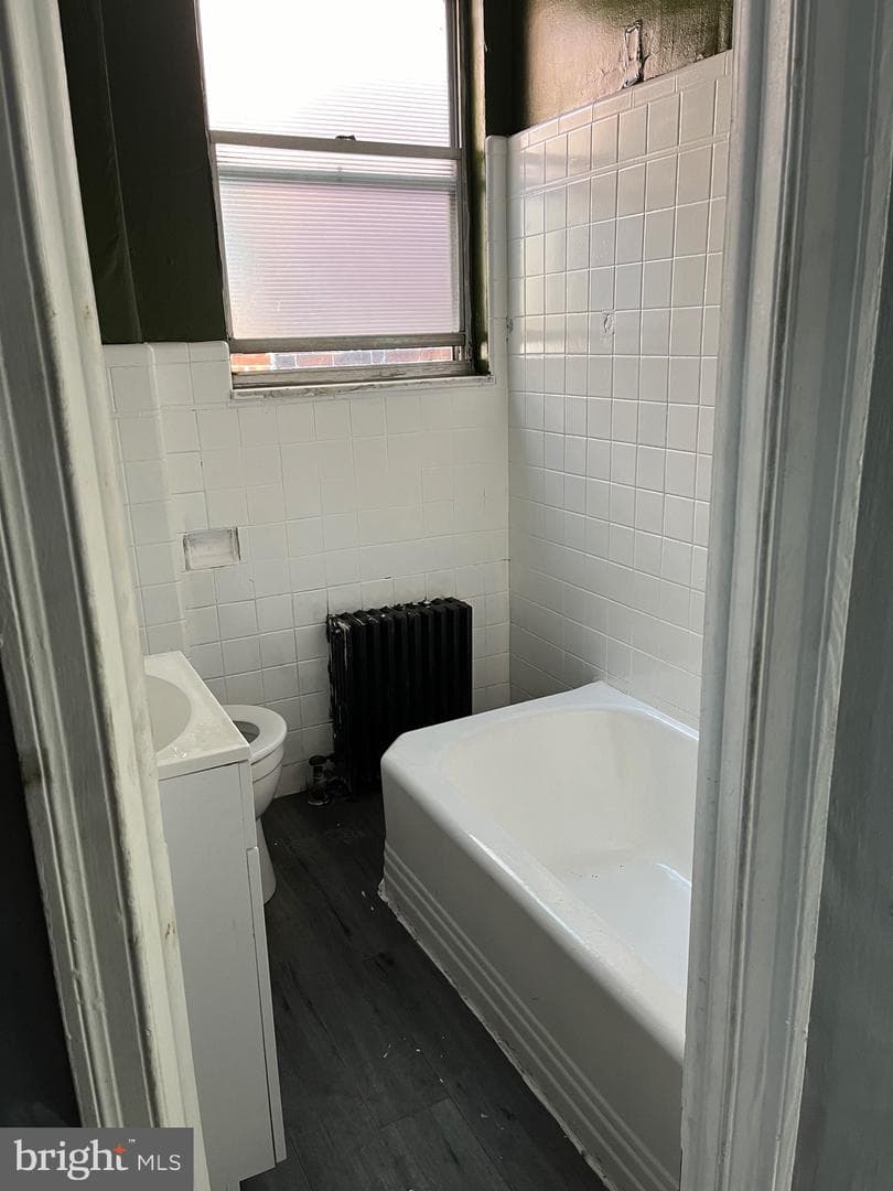 2056 Emily Street photo 4