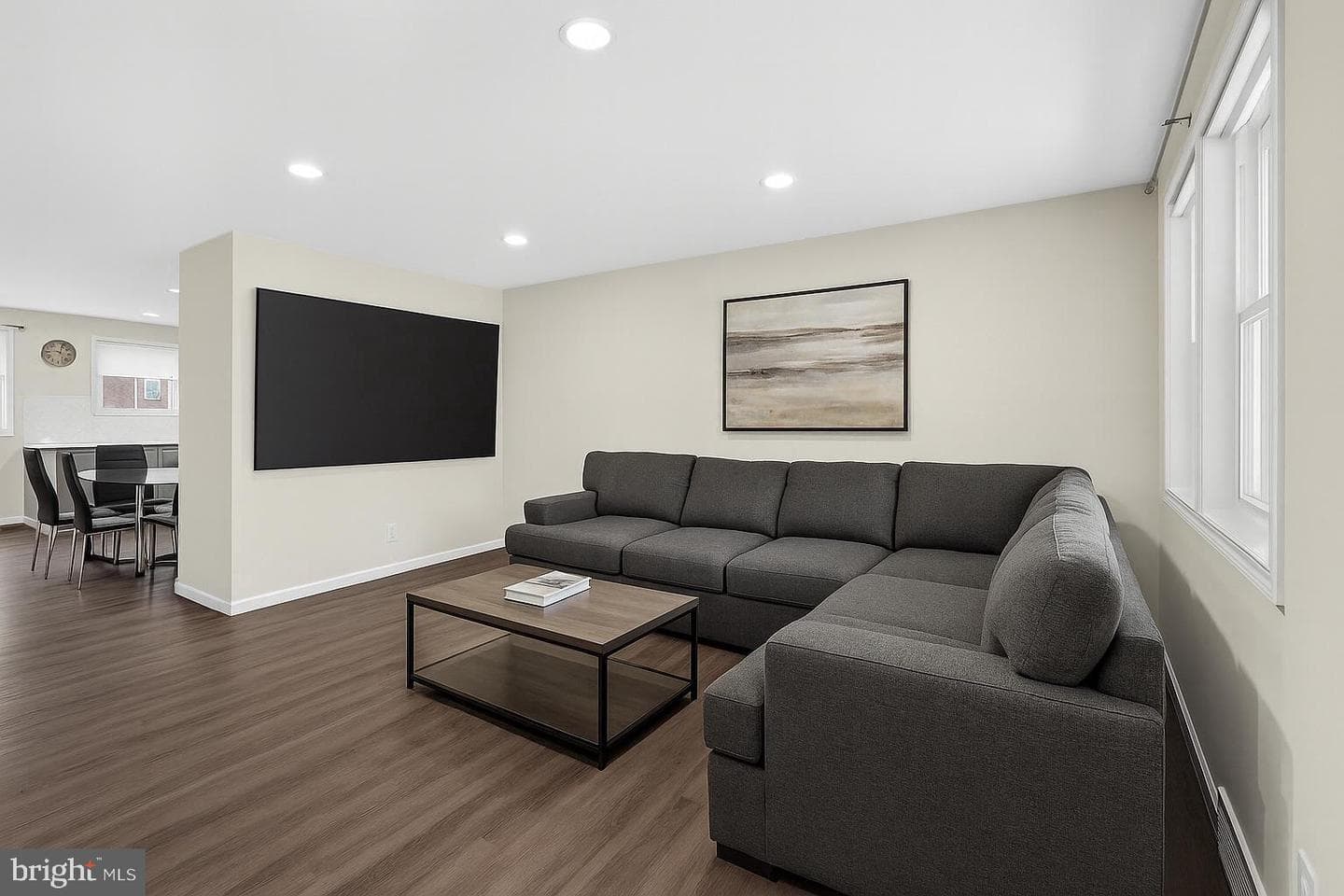 335 Hermitage Street #b photo 3