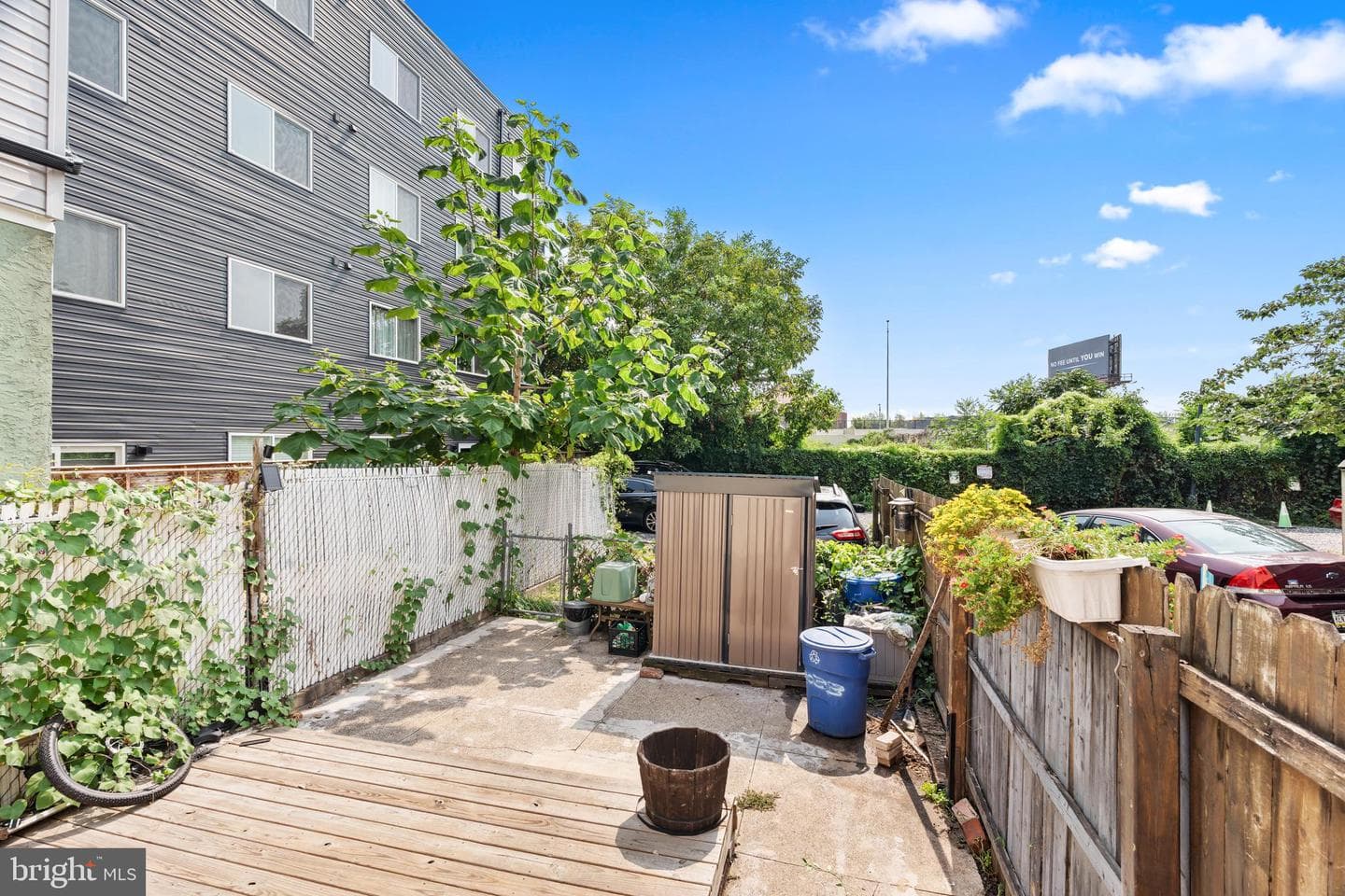 3033 Richmond Street photo 23