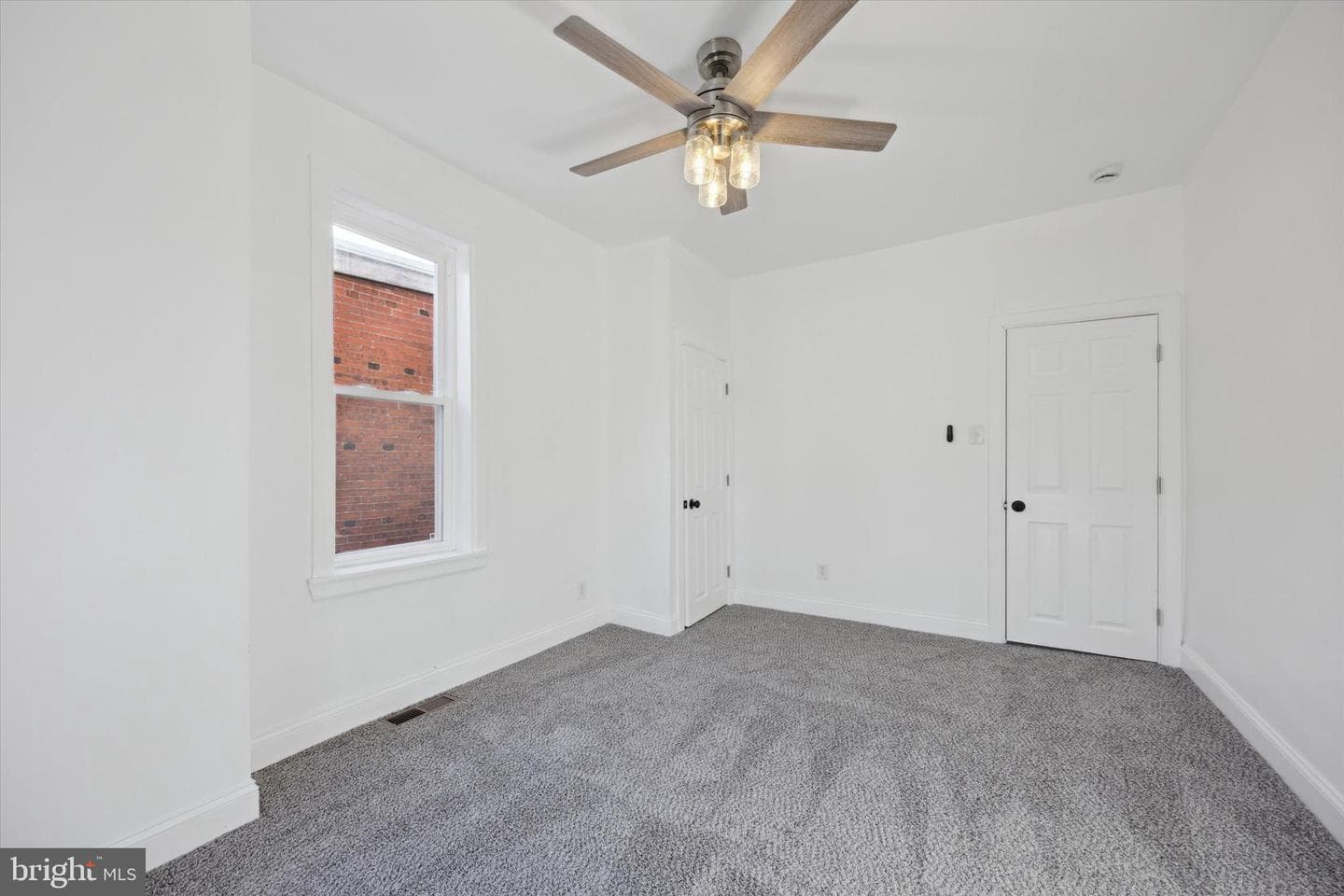 1829 S Alden Street photo 16