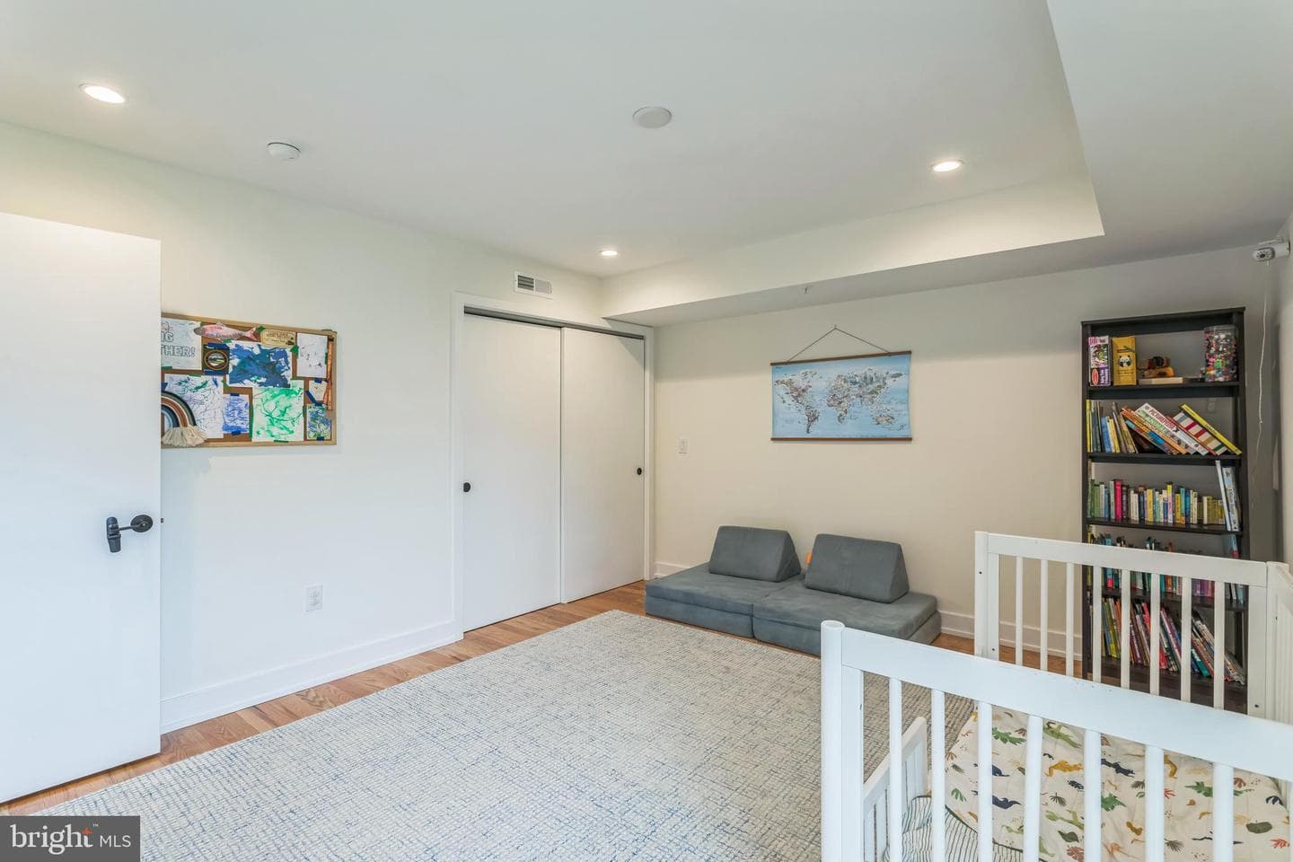 407 Salmon Street photo 20