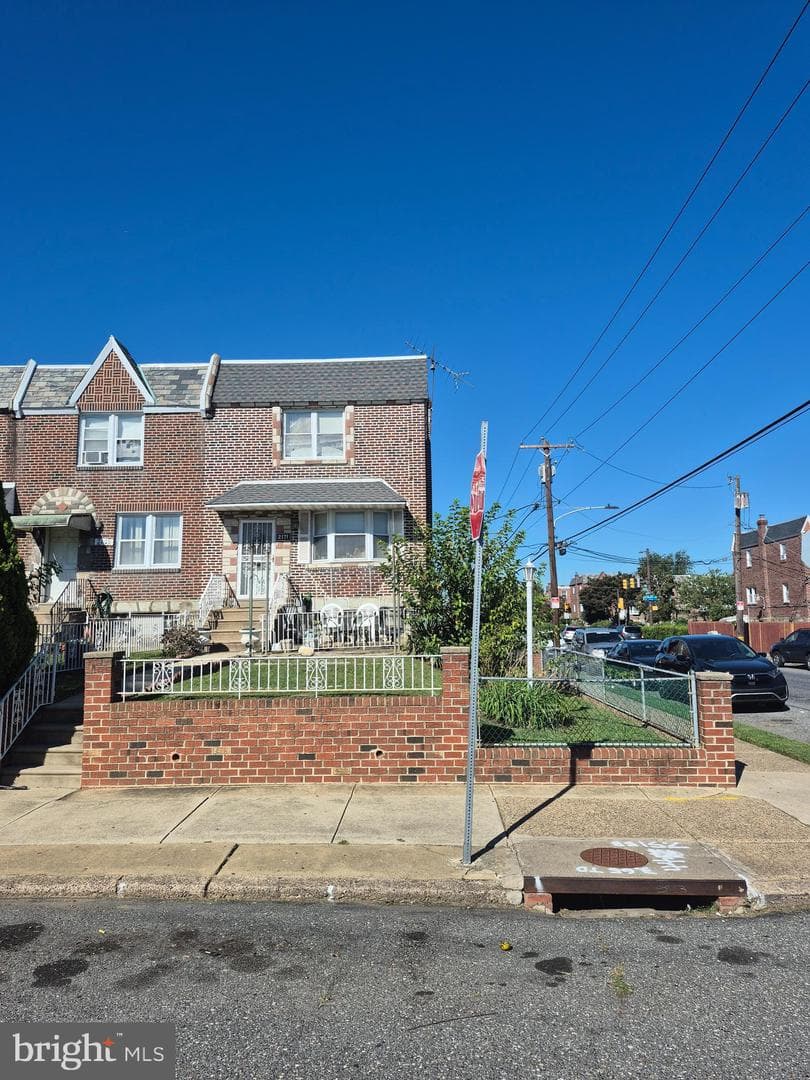 2171 Disston Street photo 2