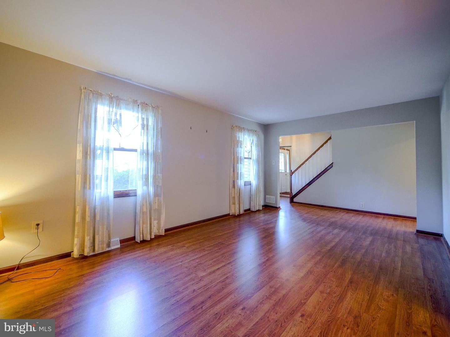 947 Caledonia Street photo 18