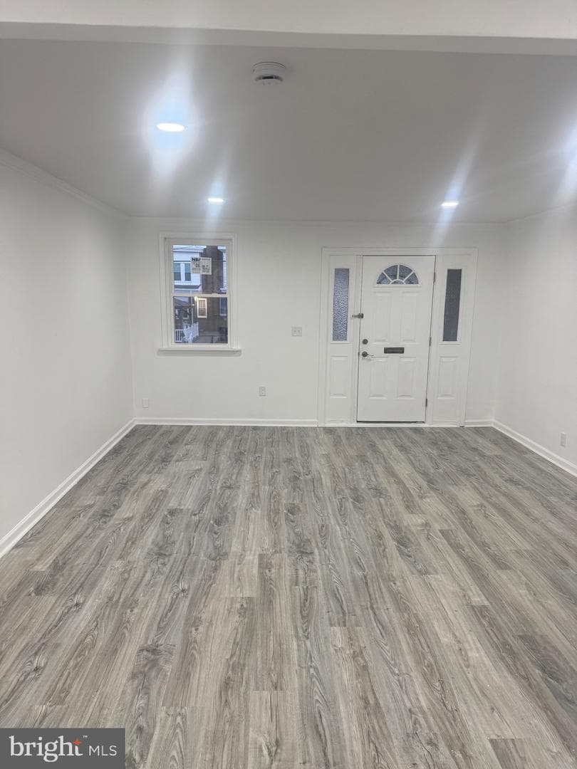 1137 Bridge Street photo 8