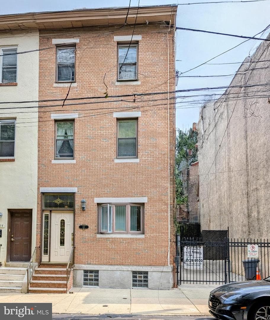 1613 N 18th Street photo 1
