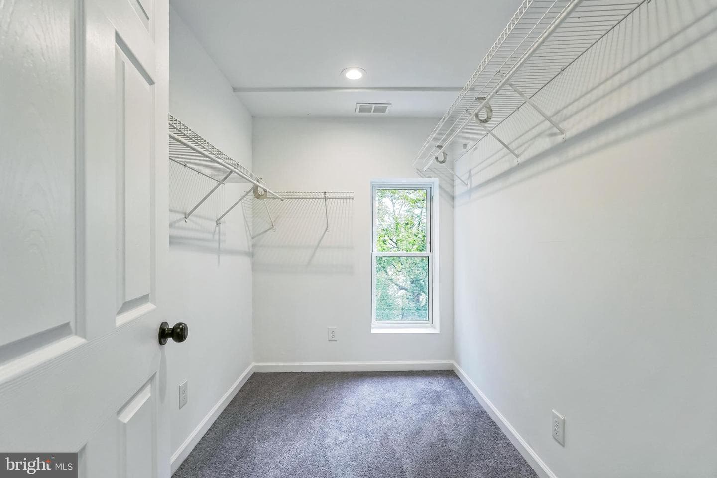 200 E Price Street photo 27