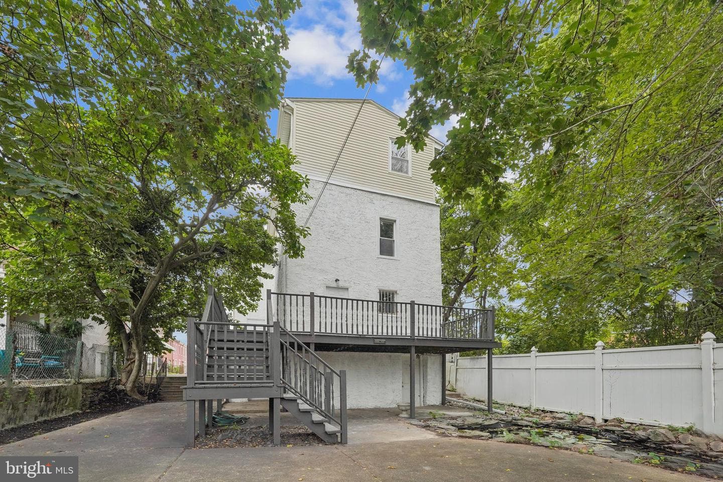 200 E Price Street photo 7