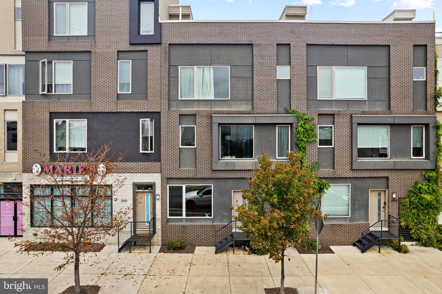 2107 E Lehigh Avenue photo 2