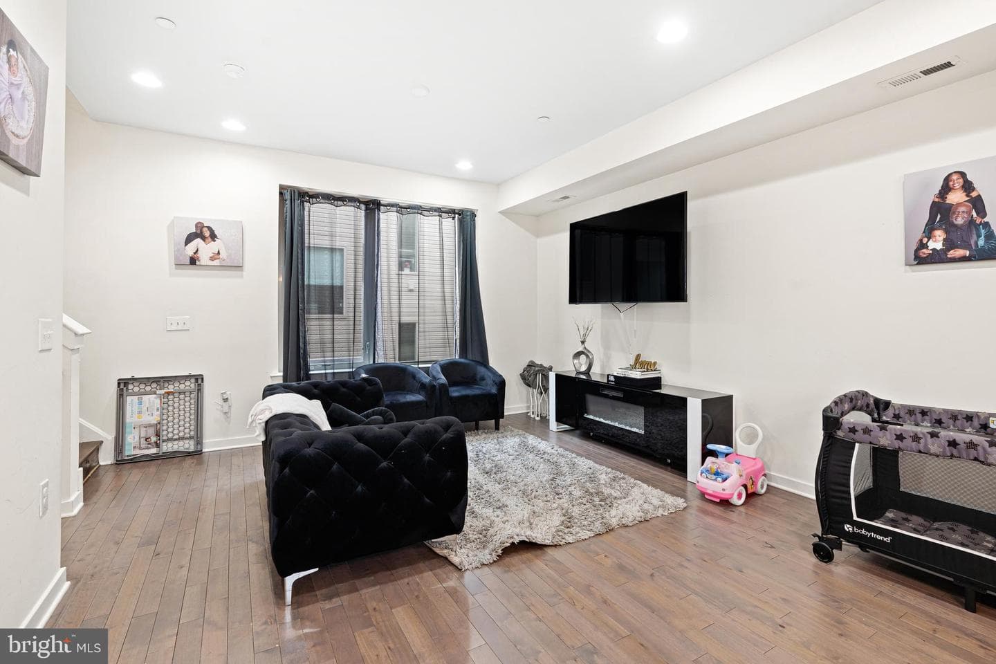 2107 E Lehigh Avenue photo 7