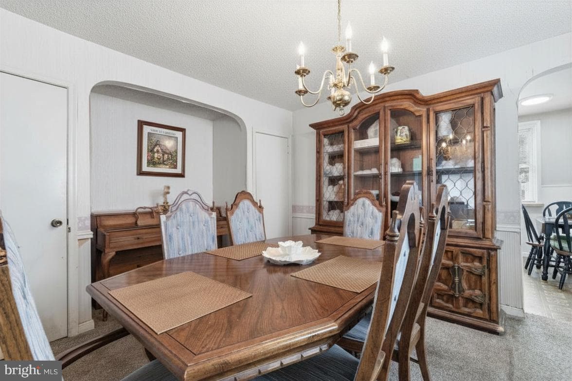 2755 Rhawn Street photo 5