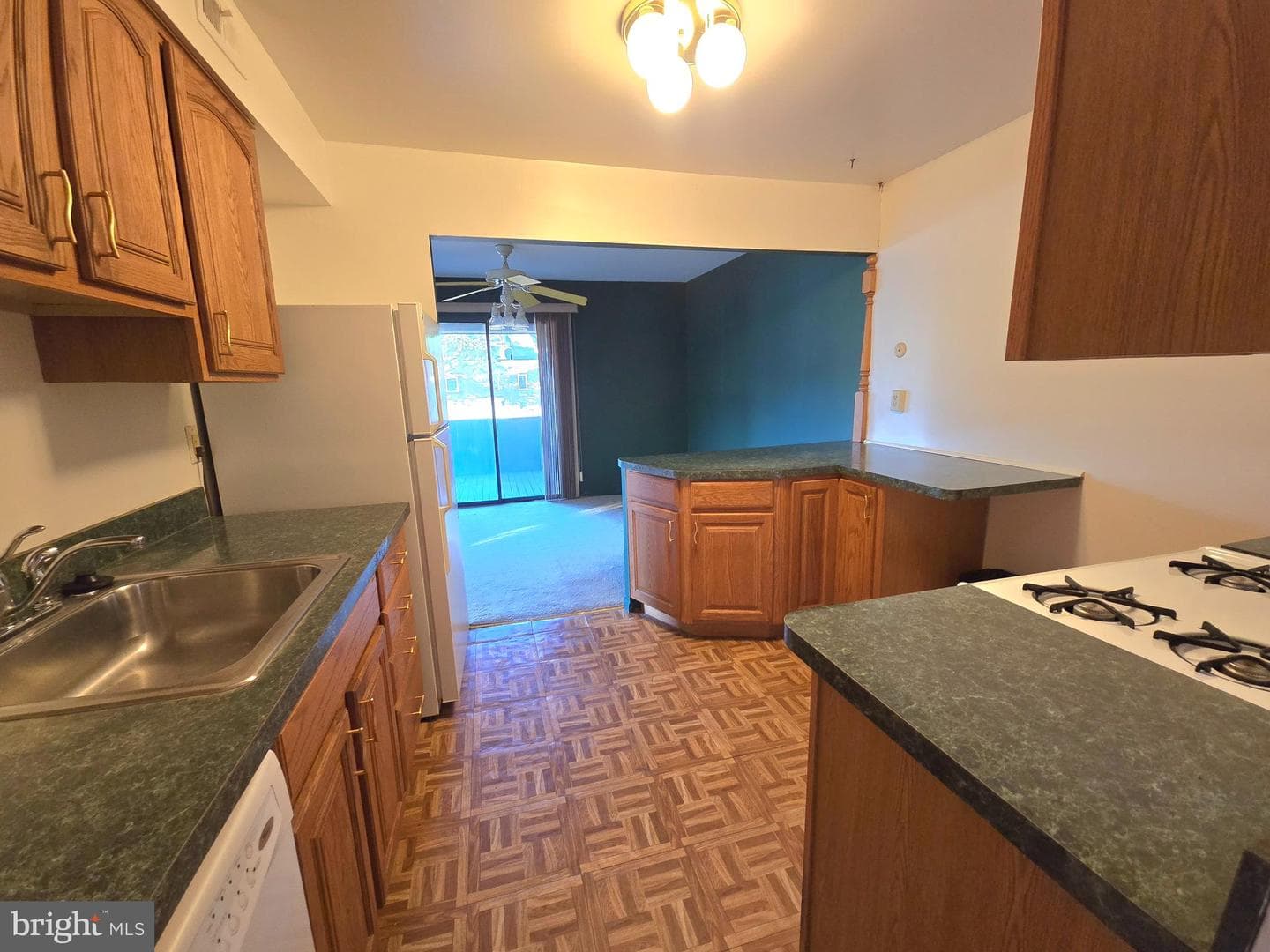 5026 N Convent Lane #j photo 11
