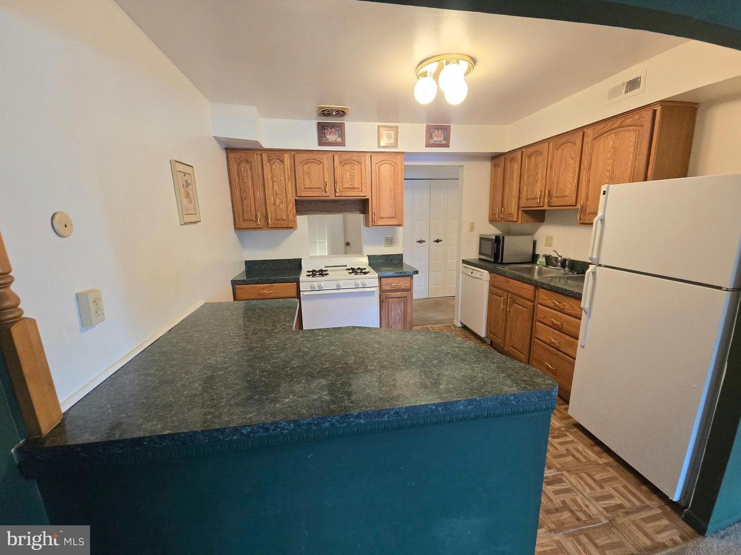 5026 N Convent Lane #j photo 12