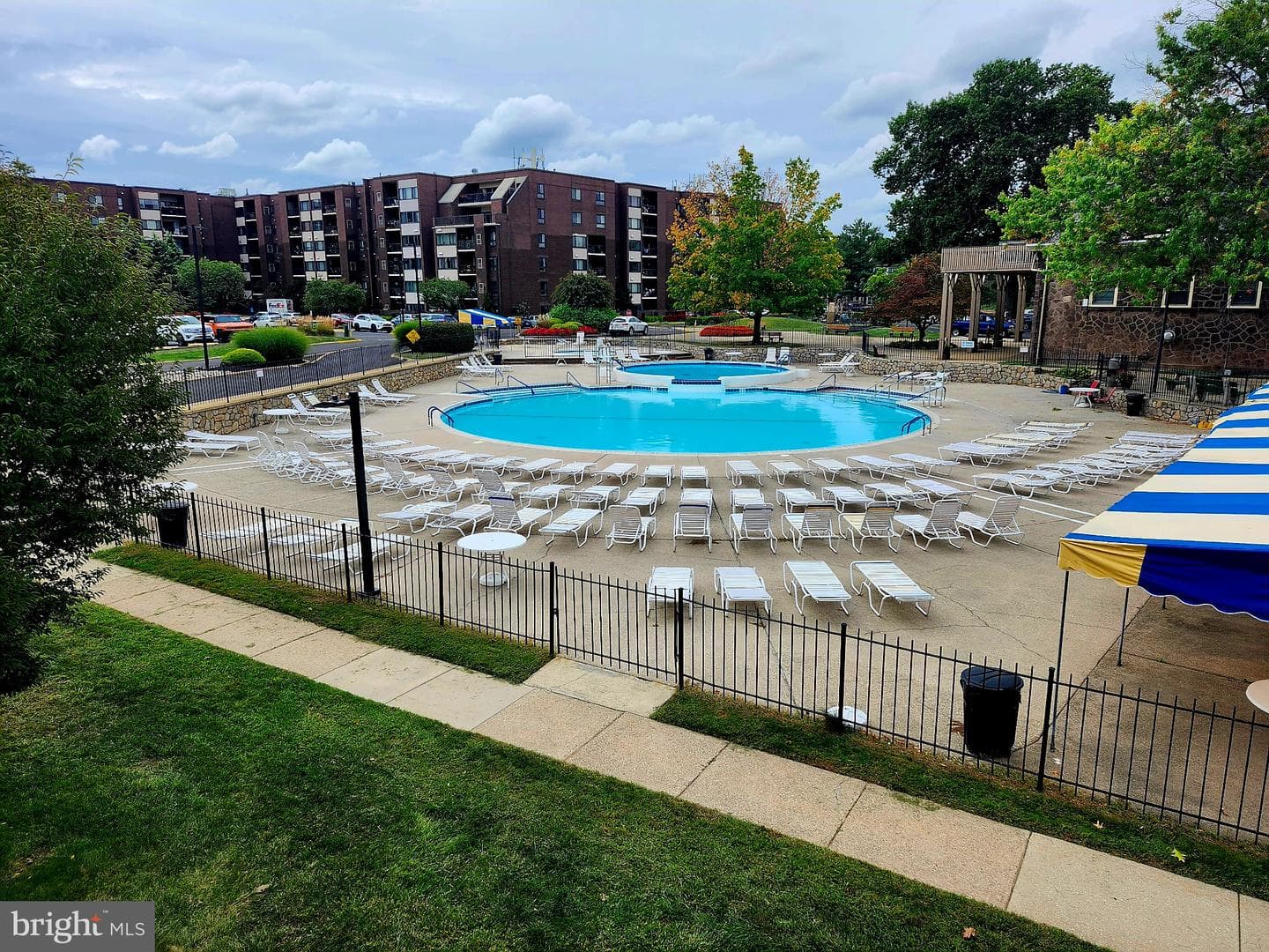 5026 N Convent Lane #j photo 3