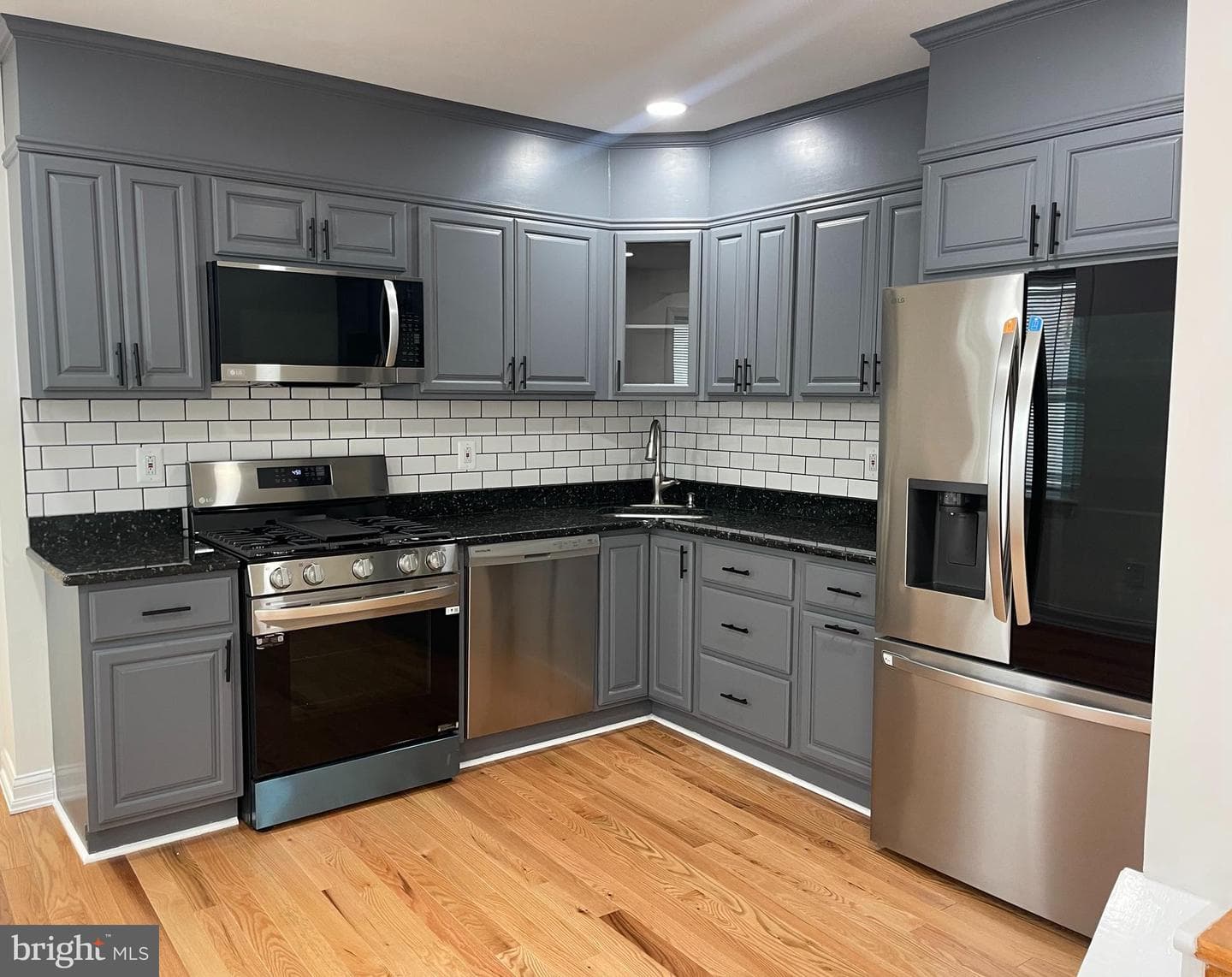 2231 Cedar Street photo 1