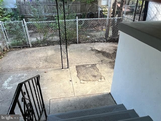 6420 Guyer Avenue photo 9