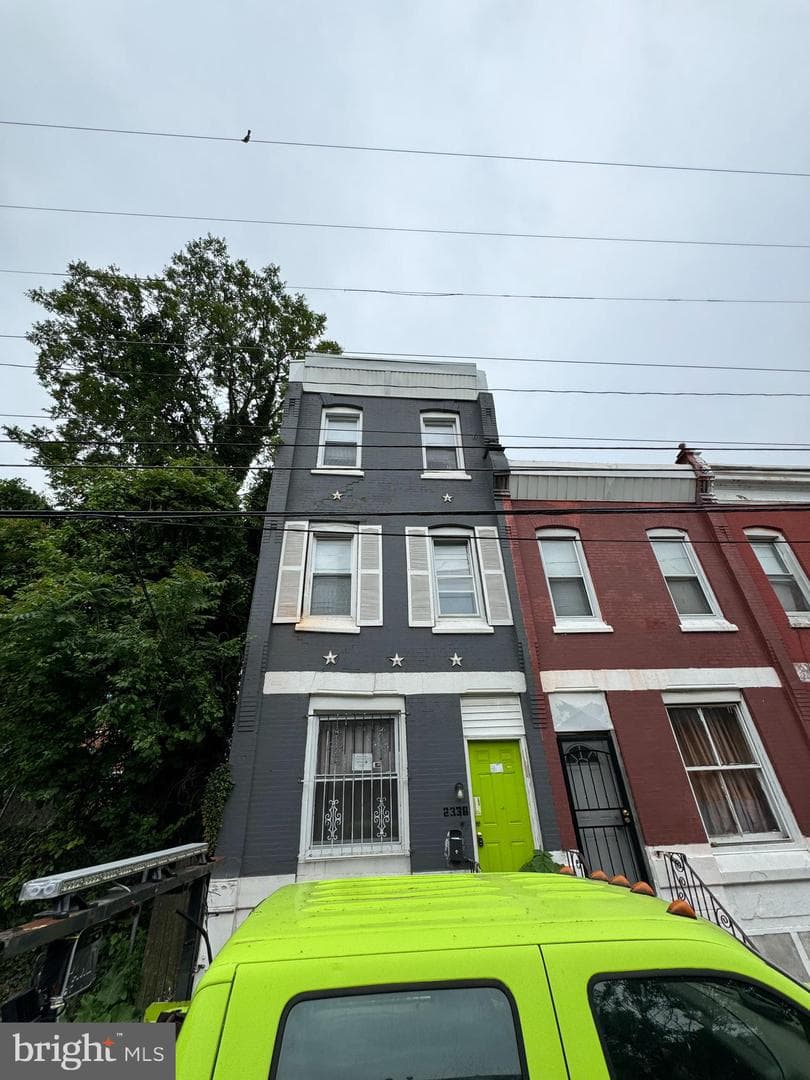 2336 W Norris Street