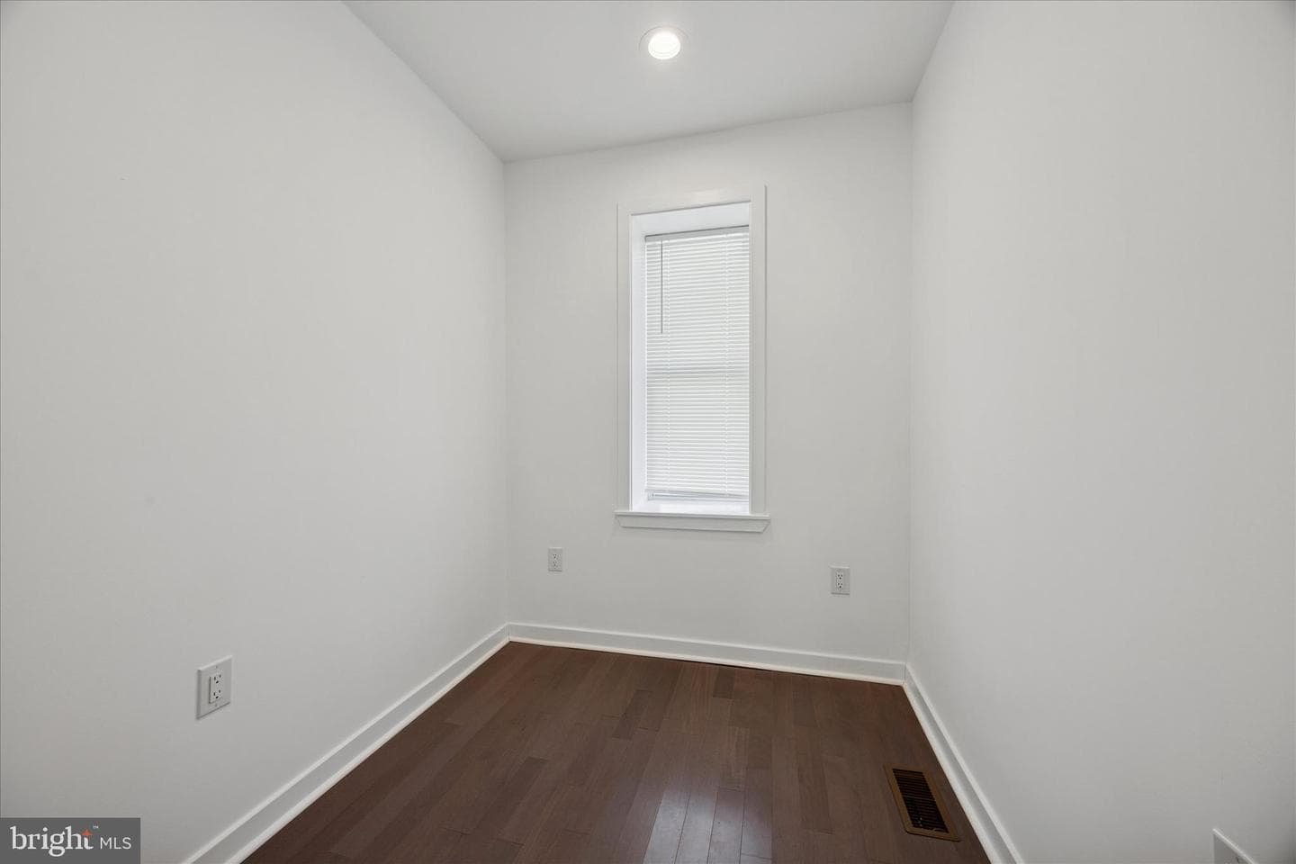 1406 S 28th Street photo 14