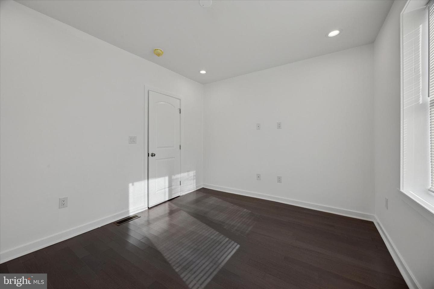 1406 S 28th Street photo 17
