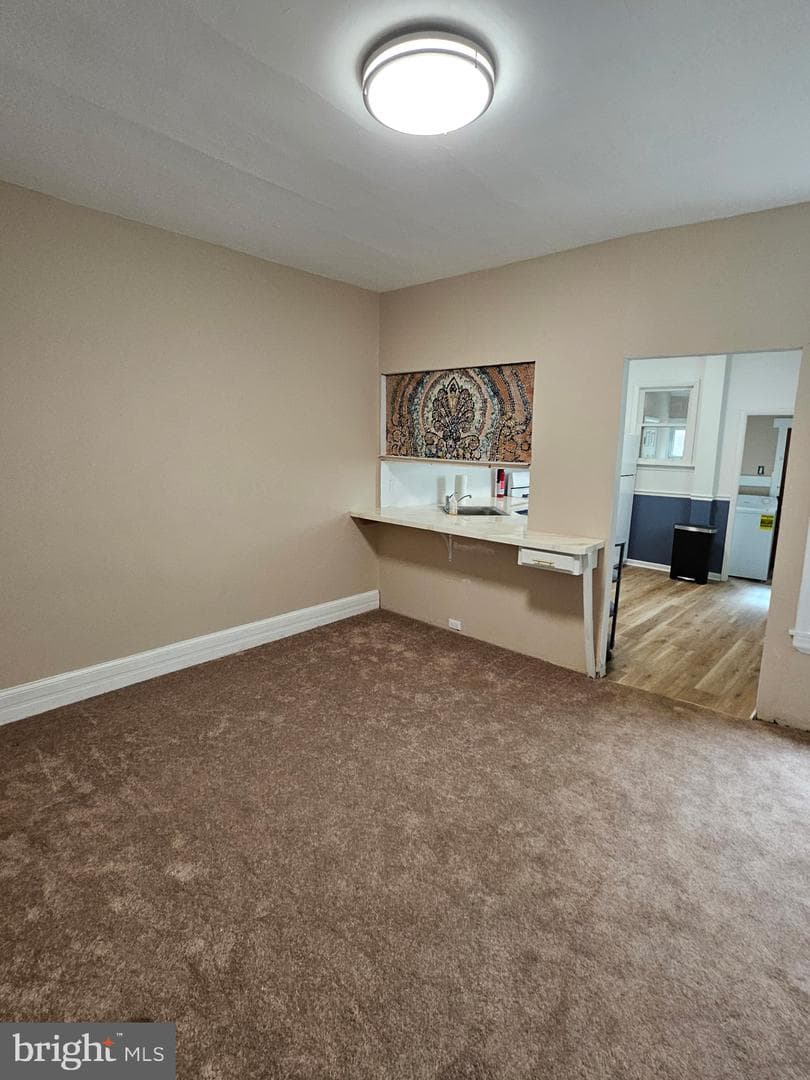4538 Mitchell Street photo 9