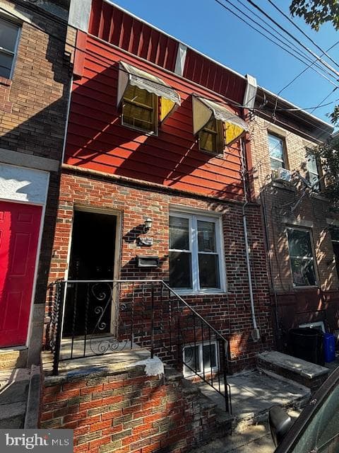 2119 Sigel Street photo 1