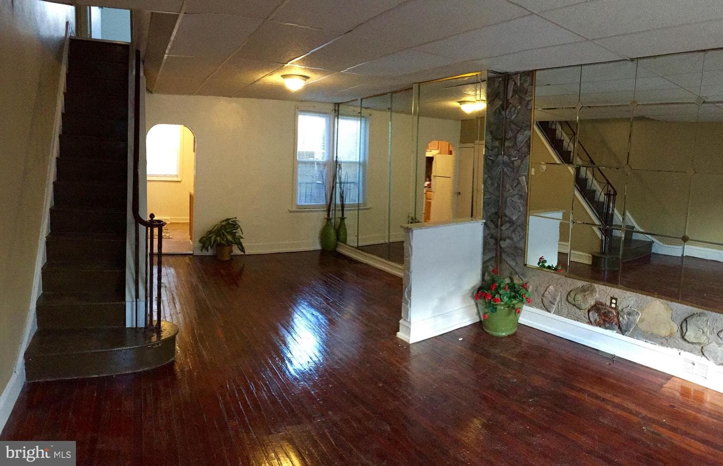 2119 Sigel Street photo 4