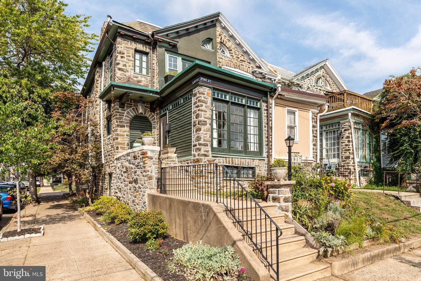 4957 Pine Street photo 1