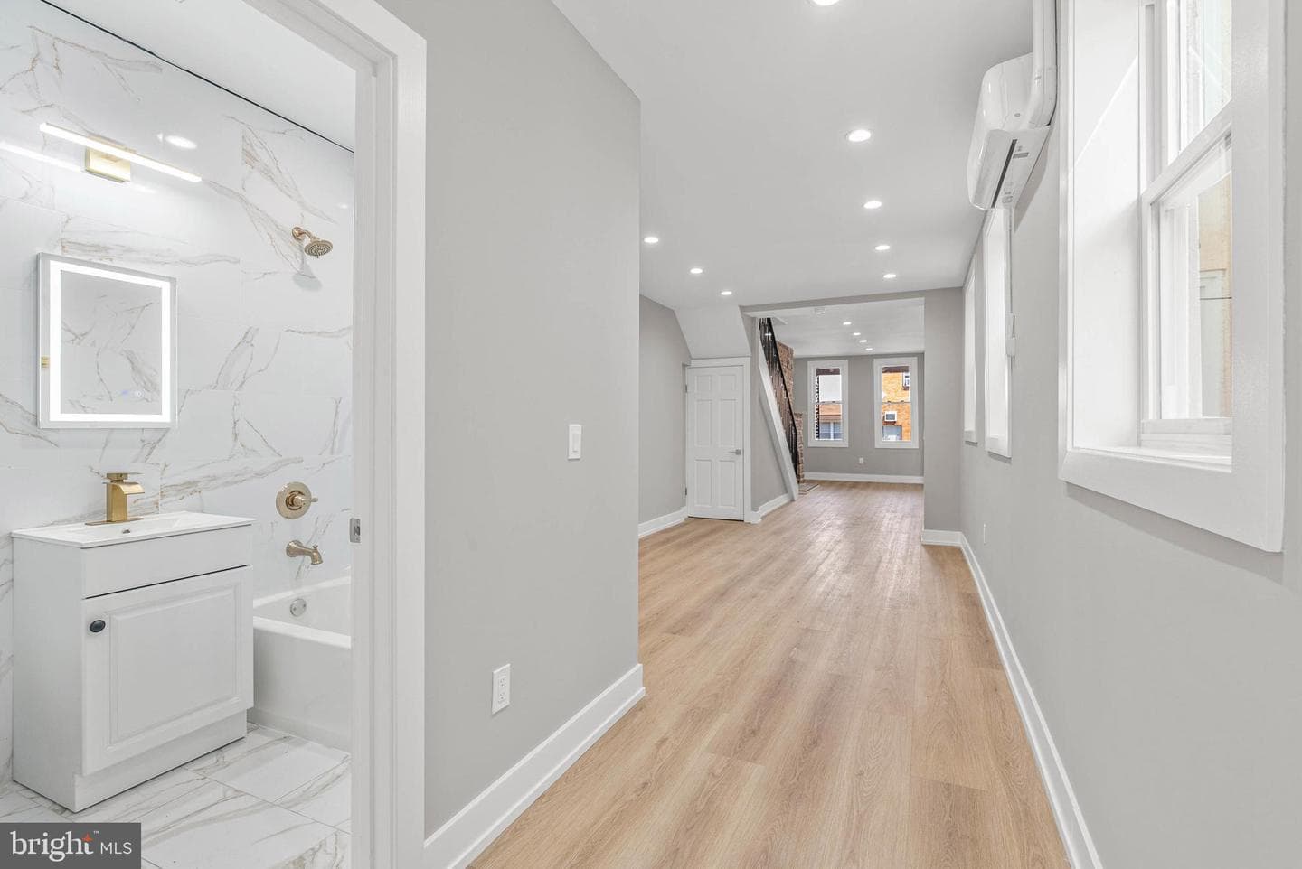 2502 E Clearfield Street photo 9