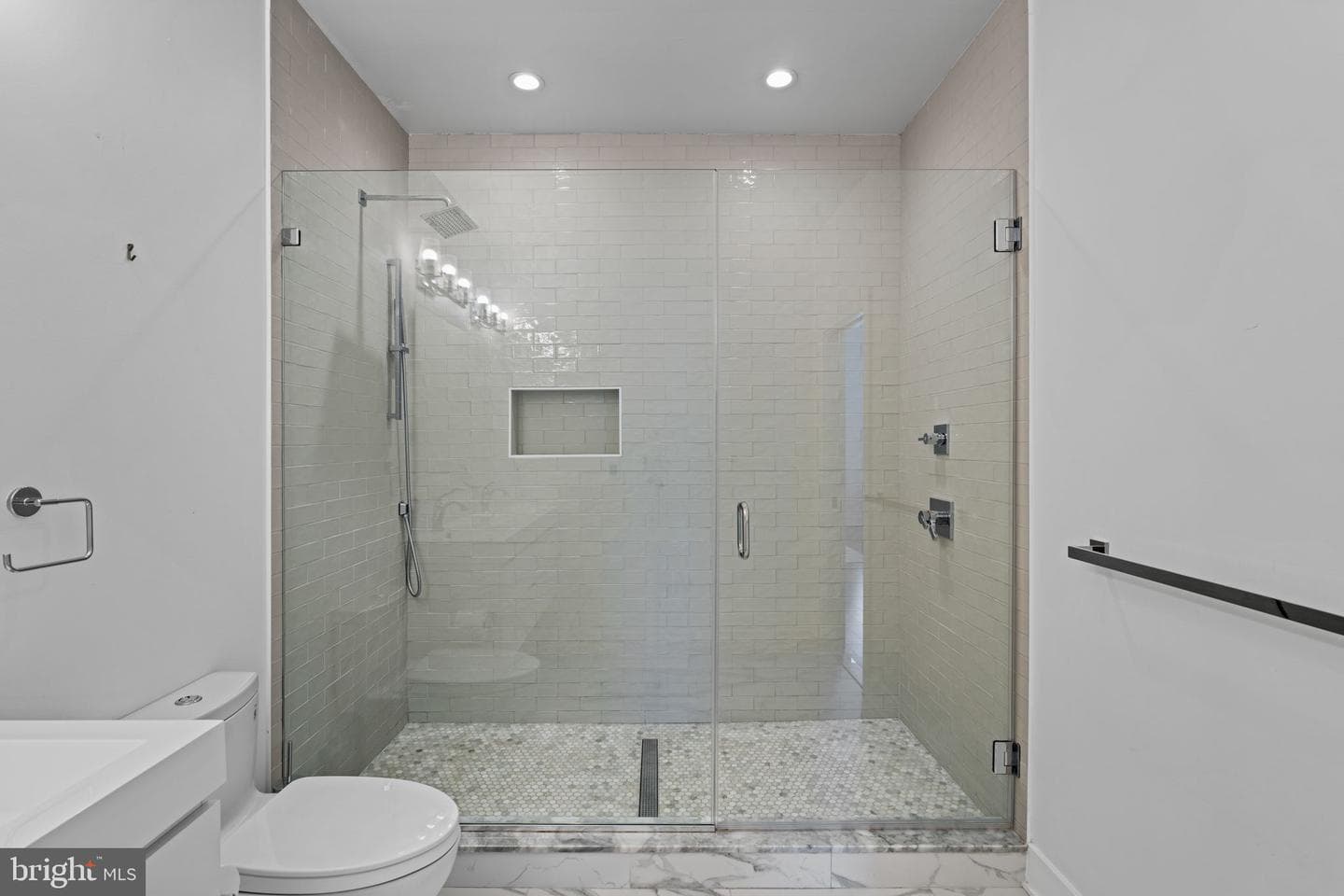 2204 League Street photo 47