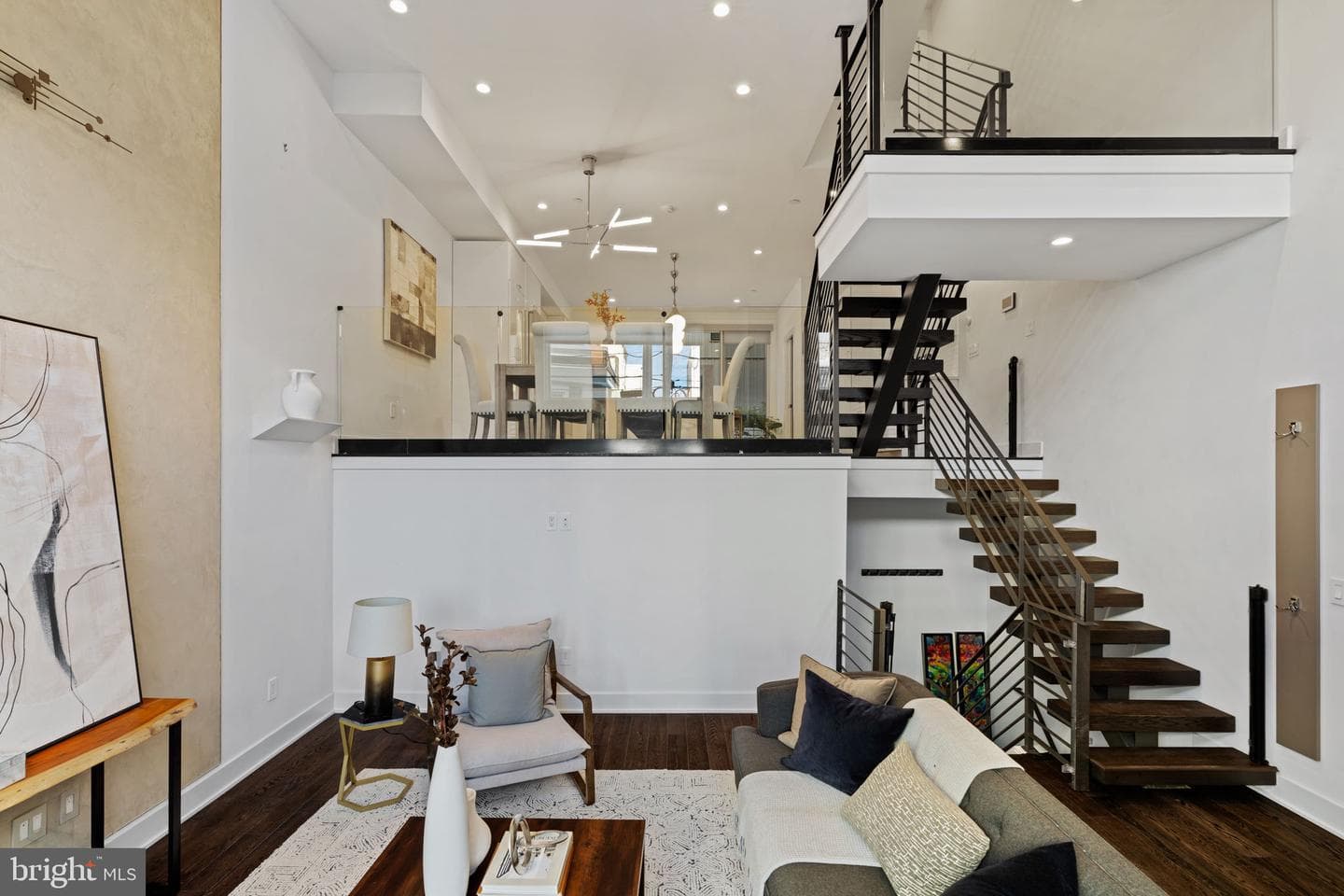 2204 League Street photo 8
