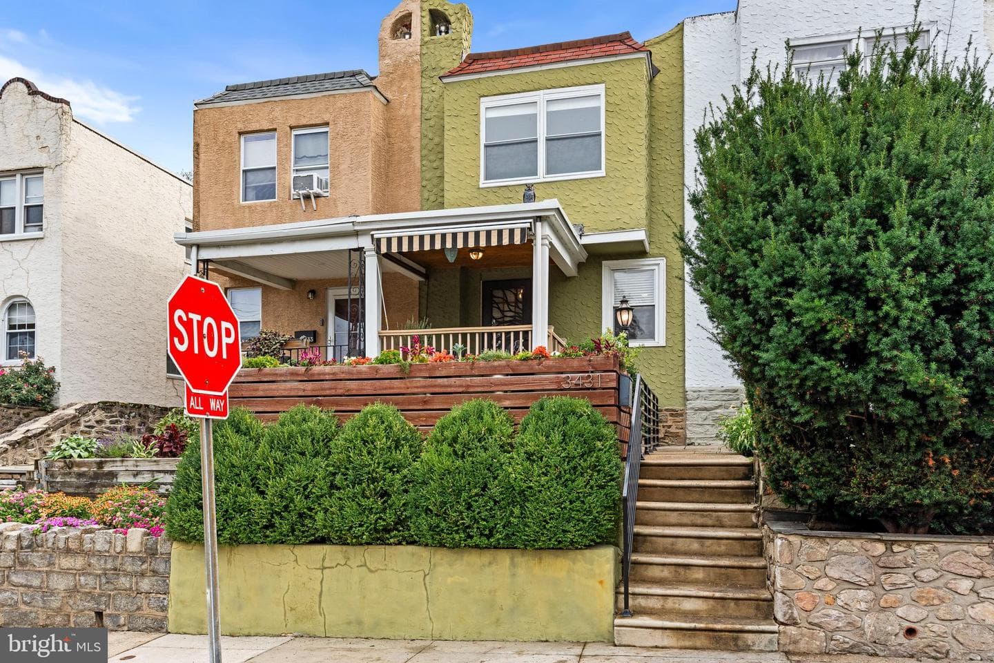 3431 Vaux Street photo 3